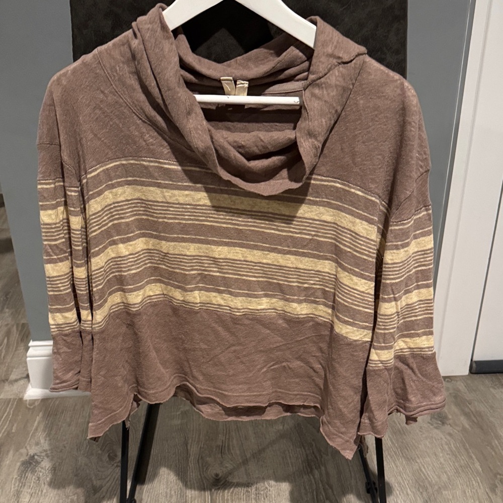 We The Free Brown cropped flowy Top